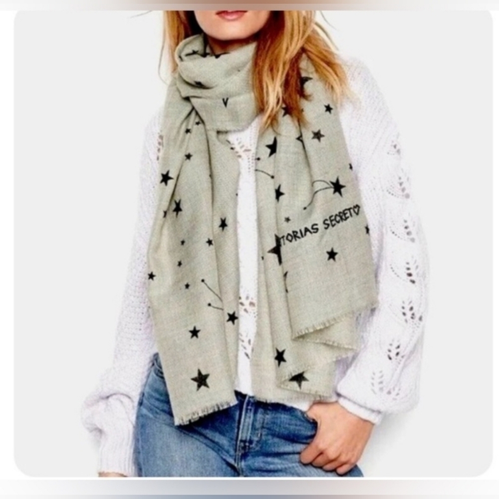 Victoria's Secret Star Print Wool Acrylic Blend Scarf Grey 77" x 30" - Picture 3 of 5